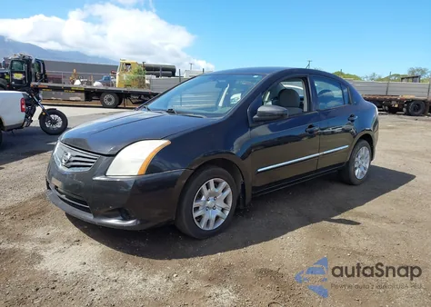 2010 Nissan Sentra 2.0S z USA, uszkodzony, nr VIN 3N1AB6AP7AL668754